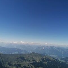 Flugwegposition um 12:27:27: Aufgenommen in der Nähe von Gemeinde Alpbach, 6236 Alpbach, Österreich in 2726 Meter